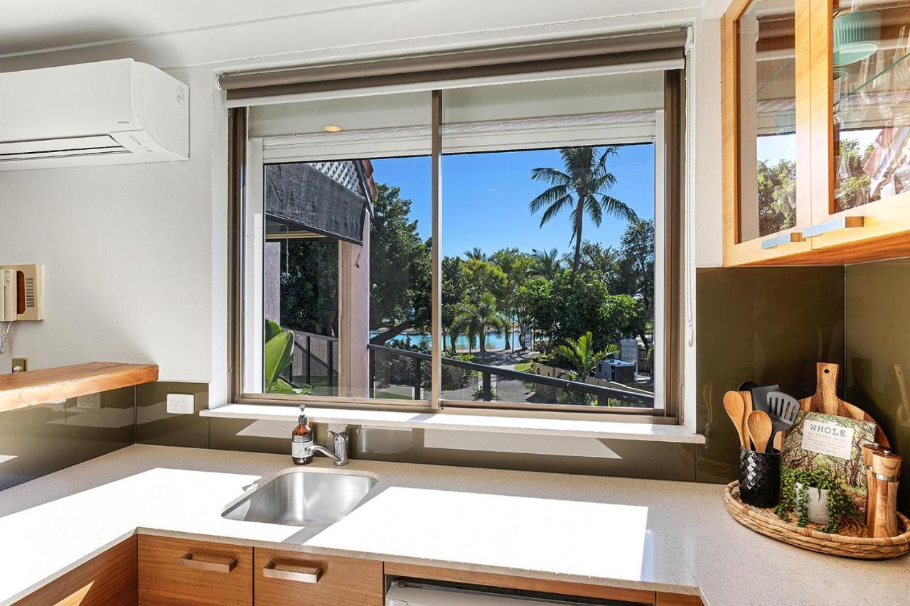 Apartamento Montipora Unit 3 - In The Heart Of Airlie, Wi-Fi And Netflix Airlie Beach Exterior foto